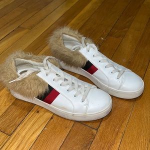 Steve Madden Gucci stripe fur back white sneakers size 10